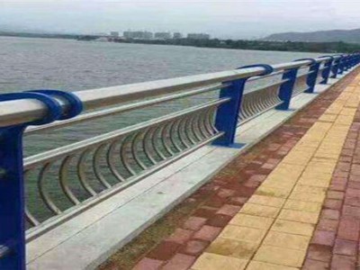 河道不銹鋼護(hù)欄